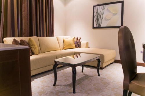 Strato Hotel by Warwick image 2