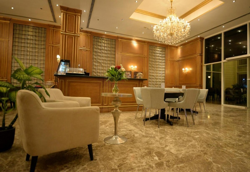 Strato Hotel by Warwick Image 29