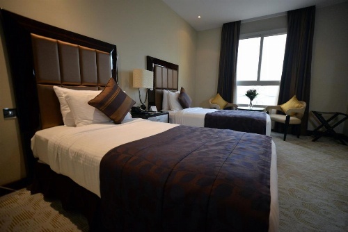 Strato Hotel by Warwick image 33